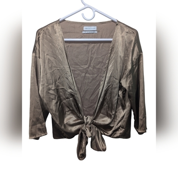 Urban outfitters lightly used satin small‎ blouse - Picture 1 of 2